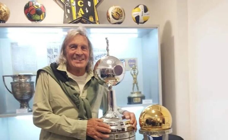 Legendary Argentine Goalkeeper Hugo Orlando Gatti Passes AWay at 80