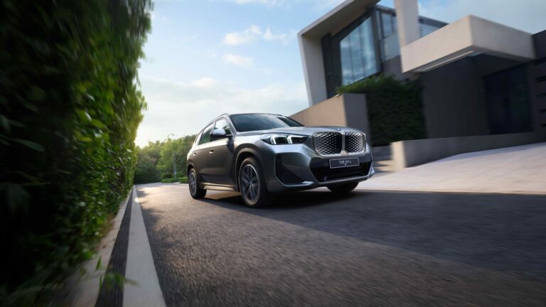 BMWs Impressive Performance in Luxury Ev Vehicle Market in India, SAles SURGES THREE FOLD, MERCEDES BENZ, Tesla, Audi