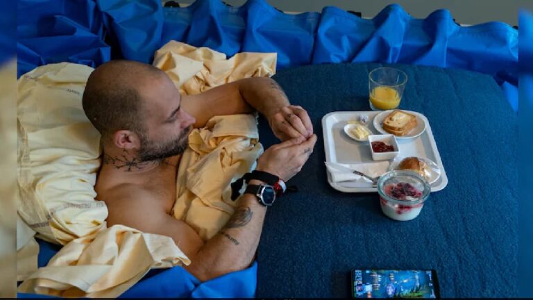 You will get 4.75 lakh rupees to stay on bed for 10 days! This company is giving opportunity