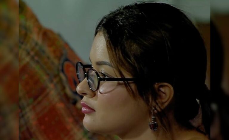 Avneet kaur in the stands for mi vs gt IPL 2025 match. Internet Goes Overboard