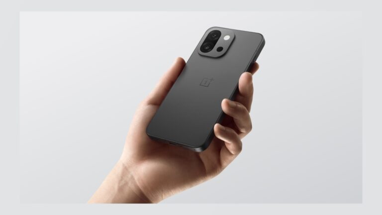 OnePlus 13 with Plus Key Customizable Button Launch in India Soon Expected Specifications Details