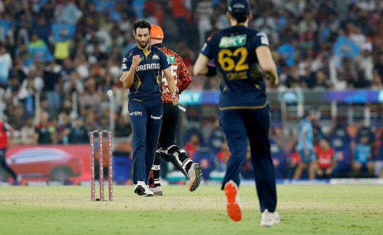 EX-India Star Lauds Gt Coach Ashish Nehra for Backing Pacer Prasidh Krishna