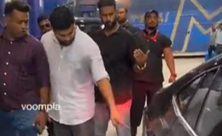 “Yeh kya hai?”: Rohit Sharma scolds man, Reason is dent in his car. Watch