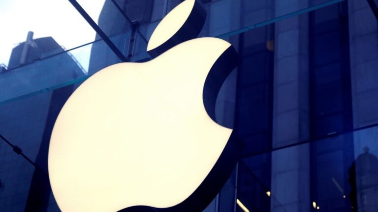Apple iCloud Outage Photos Find My Mail Services Facted Issues Company Responded