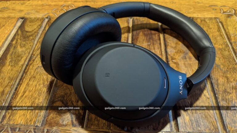 Big discount on headphones from Sony, JBL and many brands